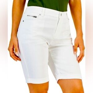 I.n.c. INTERNATIONAL CONCEPTS
NWT 14P Women's High Rise Denim
Bermuda Shorts